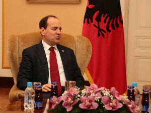 Председник Албаније затражио од БиХ да размотри признање Косова