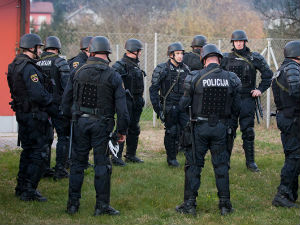 Словеначка полиција враћа мигранте у Хрватску без новца?