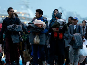 Грчка тражи од ЕУ помоћ за 100.000 избеглица