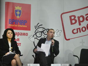 Пајтић: СНС загађује политички дијалог