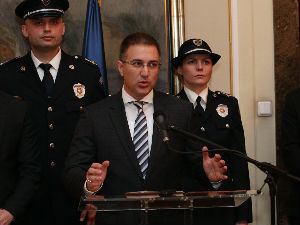 Стефановић: Нема злоупотребе полиције у споту СНС-а