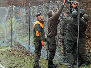 Аустрија уводи контроле на још три прелаза