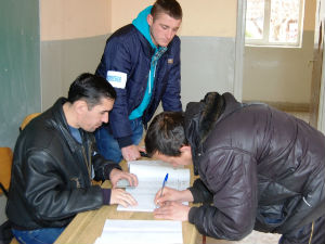 ОЕБС: Изборни процес на Косову протекао регуларно