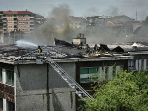 Пожар у школи у Милану, евакуисано 66 деце и 55 одраслих