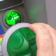 Параноја се исплати – на банкомату открио лажни улаз за картице