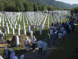 Холандска НВО против предлога резолуције о Сребреници