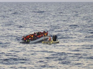 Четири мигранта се удавила у потпалубљу на путу за Италију