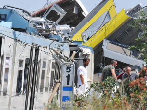Број жртава железничке несреће у Италији порастао на 27