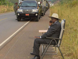 Кога је то председник Уганде морао тако хитно да позове?