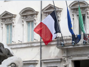 Тродневна жалост у Француској због напада у Ници