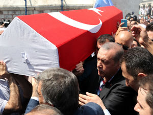 Ердоган: Очистићемо "вирус" из свих институција