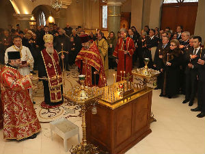 Патријарх служио парастос настрадалима у авионској несрећи