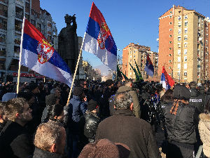 Срби са протеста у Косовској Митровици затражили слободу кретања