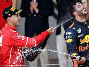 Фетел најбржи у Монаку, прва победа за Ферари после 16 година