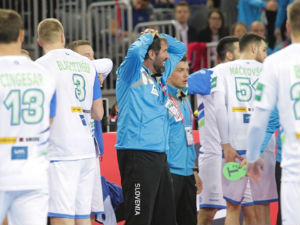 Судије поништиле победу Словеније, Вујовић побеснео па стао на гол