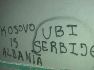 Харадинај осудио графите против Срба