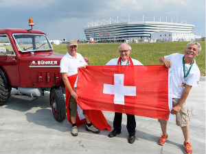 Швајцарци трактором дошли у Калињинград