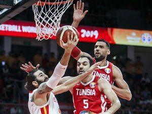 Шпанија убедљива против Туниса, Иран намучио Порторико