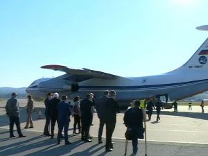 Руски лекари стигли у Бањалуку, Додик препоручио Федерацији да тражи помоћ Москве