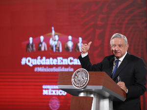 Председник Мексика позвао нарко картеле да не деле помоћ грађанима