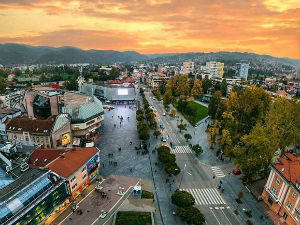 Јутарњи програм из три студија