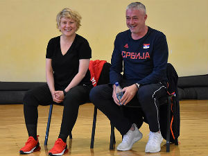 Даниловић и Јоковић у посети кошаркашицама