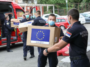 Нова донација ЕУ Србији, стигло 10.000 маски