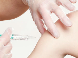 Русија се припрема за масовну вакцинацију против коронавируса у октобру