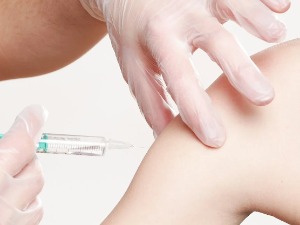 Кинески стручњаци потврдили безбедност њихове вакцине у раној фази испитивања