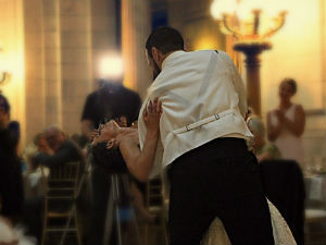Ковид редари на свадбама у Хрватској, дозвољен само први плес