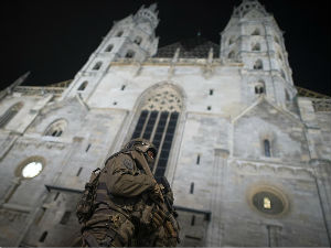 Нападач из Беча деловао сам, Аустрија била обавештена да је покушао да купи оружје