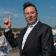 Како је „Тесла“ постала највреднија аутомобилска компанија, а Маск најбогатији човек на свету