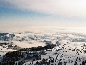 Облачно, могућ слаб снег, за викенд ледени дани