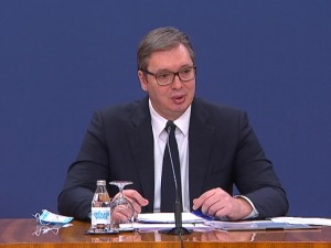 Вучић: Вакцинацијом мењамо будућност, морамо је спровести математички прецизно