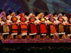 Коловођо ногом крени