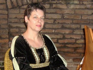 Челични прсти у сомотској рукавици