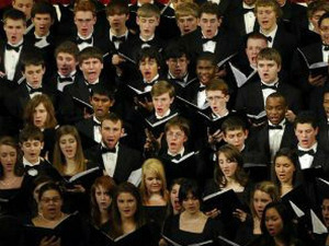 Универзални идеали и јединствена поетичност