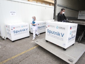 Поповић: Вакцину "спутњик В" могу да приме и најстарији грађани