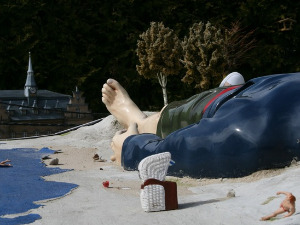 Радио драма: Гуливер у Лилипуту, 1. део