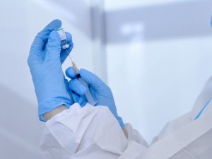 Брнабић: Србија ће донирати вакцину "спутњик В" Црној Гори