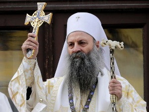 СПЦ: Патријарх Порфирије превентивно у изолацији