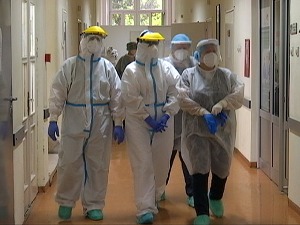 Годину дана у црвеној зони – утисци лекара који се боре за животе најтежих пацијената