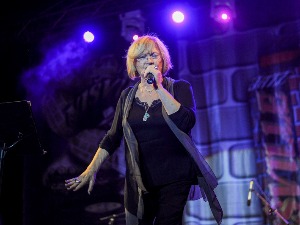 Изложба фотографија Звук женског срца – Марина Пешић и Радио Београд 202 за Дан жена