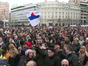 Београд, протест грађана незадовољних мерама против епидемије