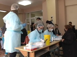 Велико интересовање за вакцинацију у ромским насељима у Нишу