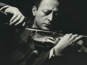 Јашa Хајфец