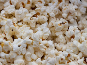 	Радио драма: Зашто се кокице купују преко реда, 3. део