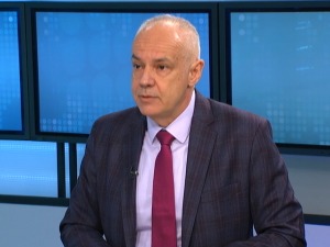 Радојичић за РТС: И ноћас кршене мере, три објекта испражњена