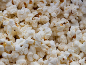 Радио драма: Зашто се кокице купују преко реда, 5. део 