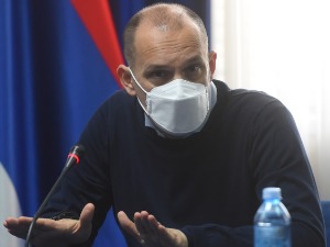 Лончар: Још не размишљамо о затварању неке ковид болнице